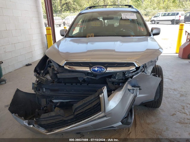JF2SJAJC1JH579248 Subaru Forester 2.5i Limited