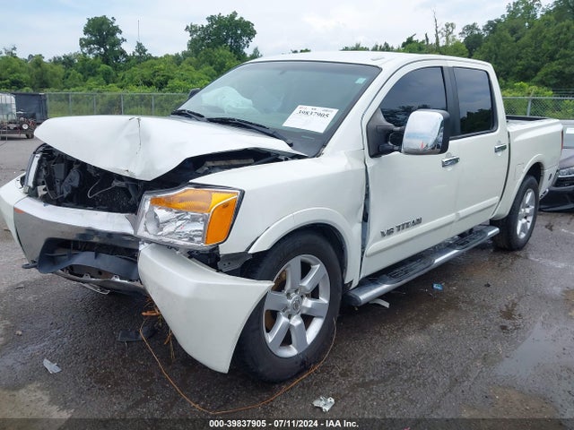 Nissan Titan Sl 2014 1N6BA0EC0EN501924 Image 2