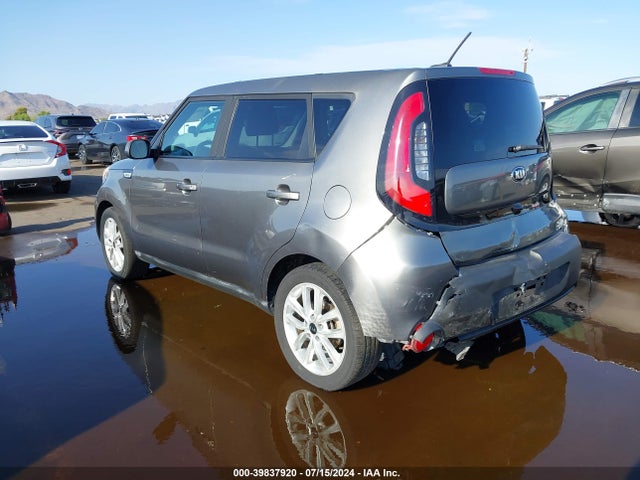 KIA SOUL + 2018 KNDJP3A52J7518745 Image 3