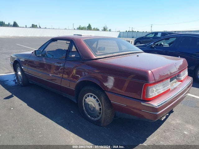 1987 CADILLAC ALLANTE 1G6VR3177HU101178 Photo 2