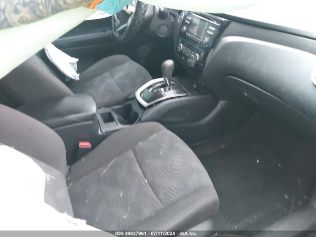 KNMAT2MV8GP628595 Nissan ROGUE SV