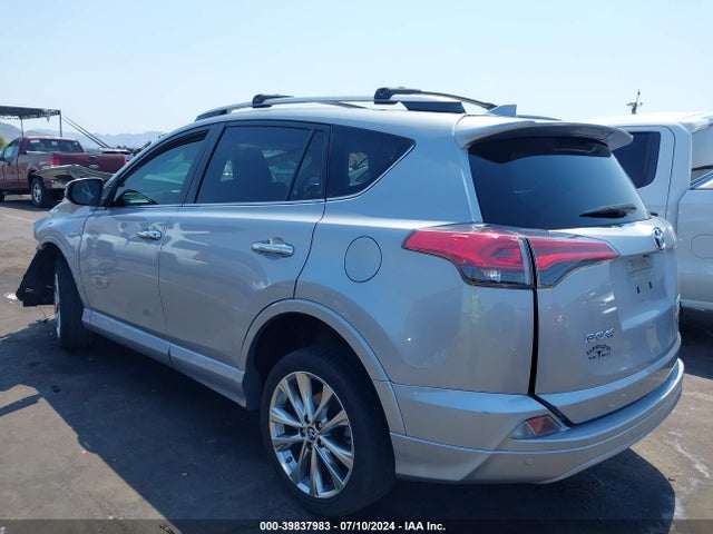 2T3DFREV0HW569768 Toyota Rav4 Platinum