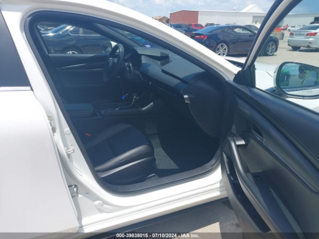 JM1BPAKL0N1502509 Mazda Mazda3 Select