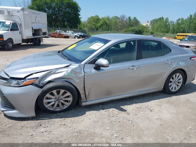Toyota CAMRY LE 2019 4T1B11HKXKU193797 Image 17