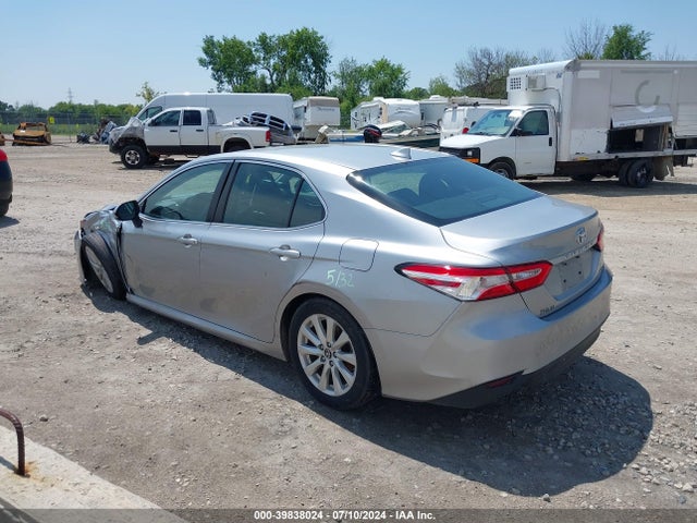 Toyota CAMRY LE 2019 4T1B11HKXKU193797 Image 3