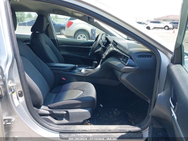 Toyota CAMRY LE 2019 4T1B11HKXKU193797 Image 5