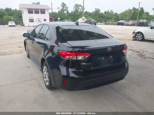 Toyota COROLLA LE 2021 JTDEPMAEXMJ170885 Image 3