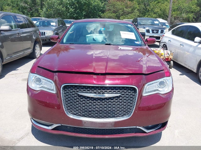 Chrysler 300 Anniversary Edition 2016 2C3CCAAG1GH141868 Image 13