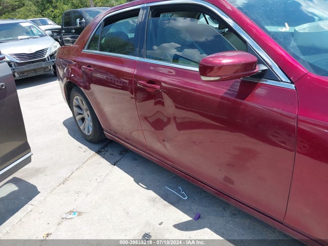 Chrysler 300 Anniversary Edition 2016 2C3CCAAG1GH141868 Image 6