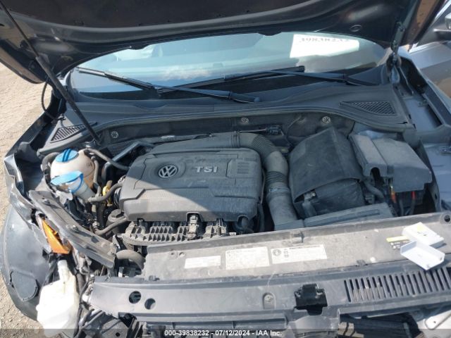 1VWAT7A38FC114183 Volkswagen Passat 1.8t Limited Edition
