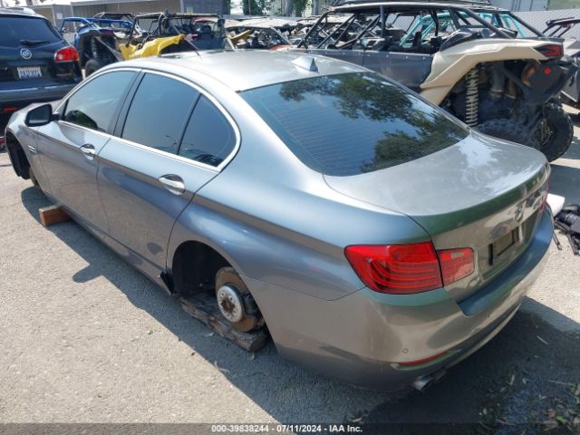 WBA5A5C50FD516266 BMW 5 Series 528i