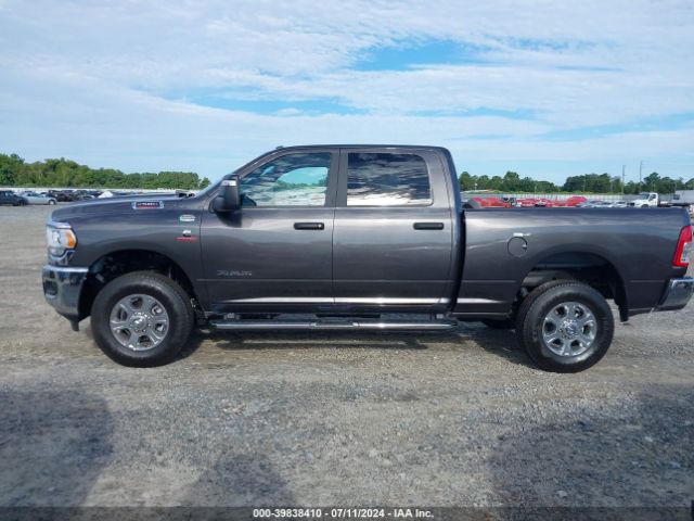 3C6UR5DL8RG286222 RAM 2500 Big Horn