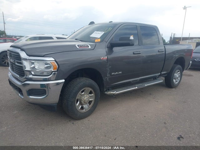3C6UR5DJ2LG156233 RAM 2500 Big Horn  4x4 6'4 Box