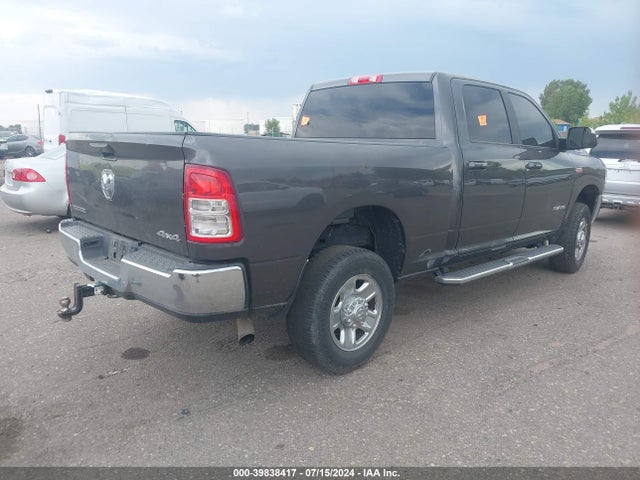 3C6UR5DJ2LG156233 RAM 2500 Big Horn  4x4 6'4 Box