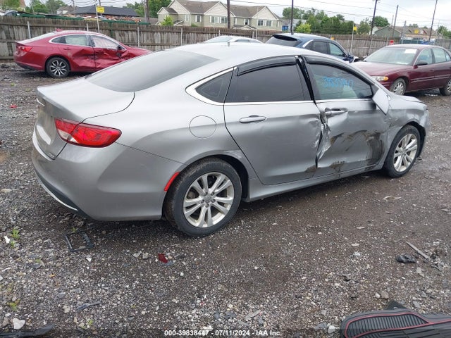 Chrysler 200 Limited 2015 1C3CCCAB3FN722990 Image 4