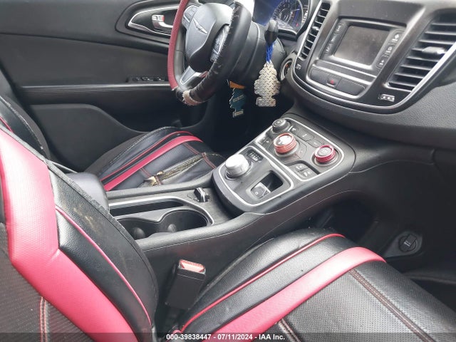 Chrysler 200 Limited 2015 1C3CCCAB3FN722990 Image 5