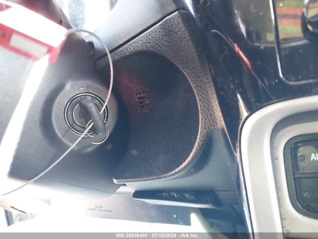 Toyota COROLLA LE 2018 5YFBURHEXJP780596 Image 11