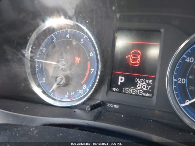 Toyota COROLLA LE 2018 5YFBURHEXJP780596 Image 15