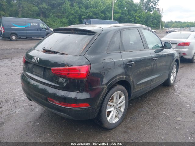 WA1ECCFS3HR015648 Audi Q3 2.0t Premium