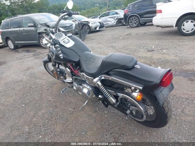 2005 HARLEY-DAVIDSON FXDWGI 1HD1GPW1X5K330344 Photo 2