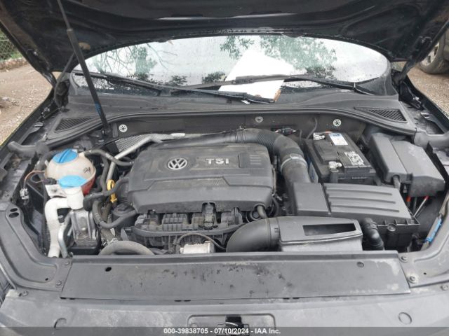 1VWAT7A39HC038394 Volkswagen Passat 1.8t S