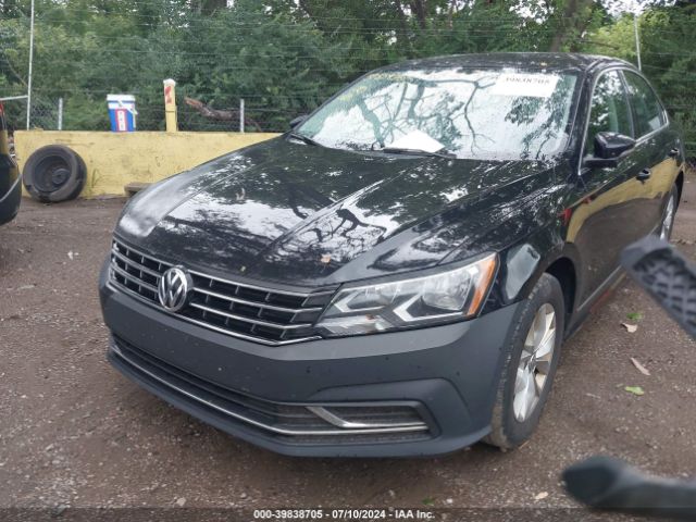 1VWAT7A39HC038394 Volkswagen Passat 1.8t S