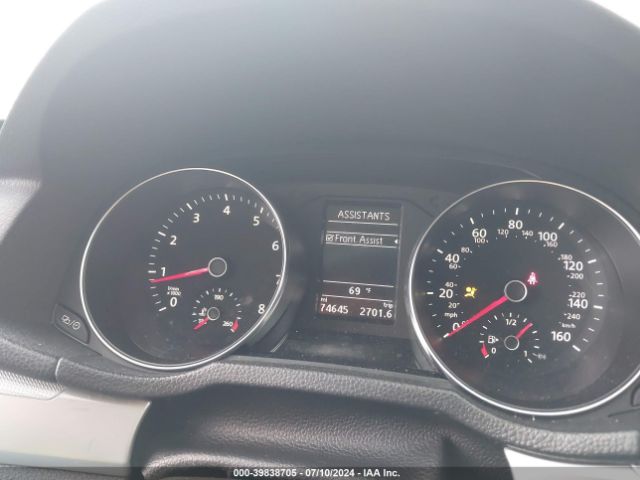 1VWAT7A39HC038394 Volkswagen Passat 1.8t S