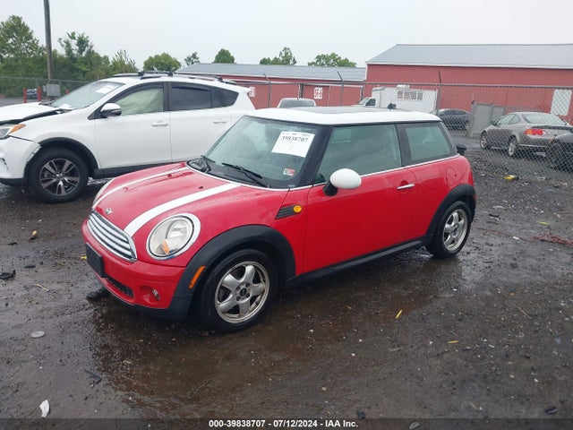 2009 MINI COOPER WMWMF33529TW79612 Photo 1
