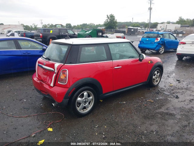 2009 MINI COOPER WMWMF33529TW79612 Photo 3