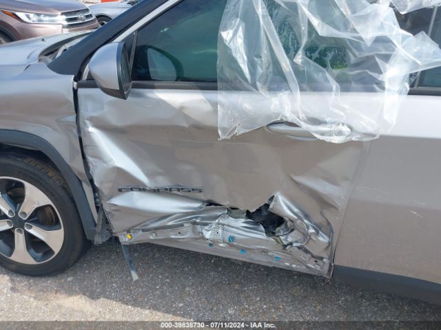 3C4NJCBB2JT105842 Jeep Compass Latitude Fwd