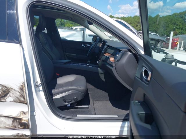 YV4L12RL9R1775582 Volvo Xc60 B5 Plus Dark Theme