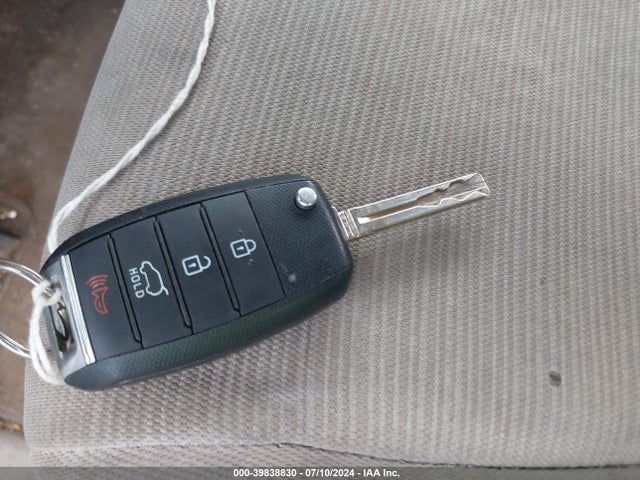 KIA SEDONA LX 2015 KNDMB5C11F6053499 Image 11