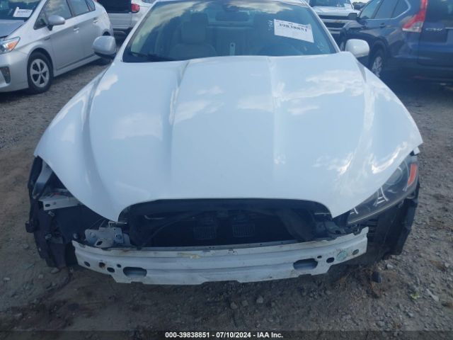 SAJWA0ES0EPU21685 Jaguar Xf I4 T