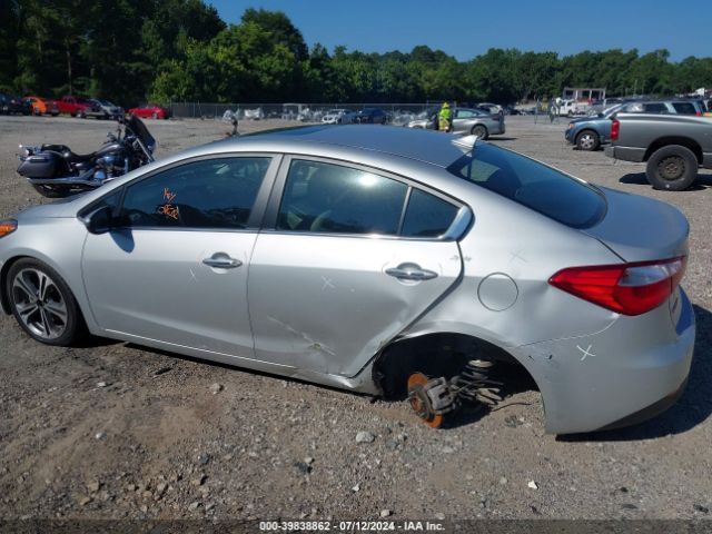 KNAFZ4A85G5455691 KIA FORTE EX