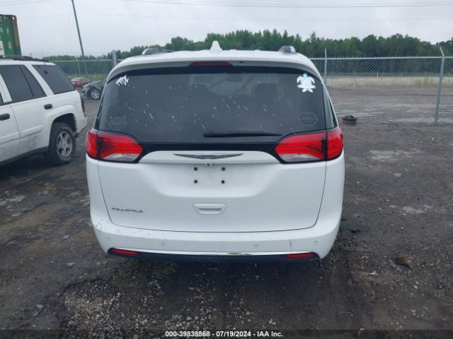 2C4RC1EG4JR111507 Chrysler Pacifica Touring L Plus