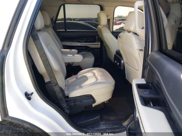 1FMJU1LT8JEA43635 Ford Expedition Platinum