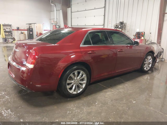 2C3CCARG9JH228980 Chrysler 300 Touring L Awd