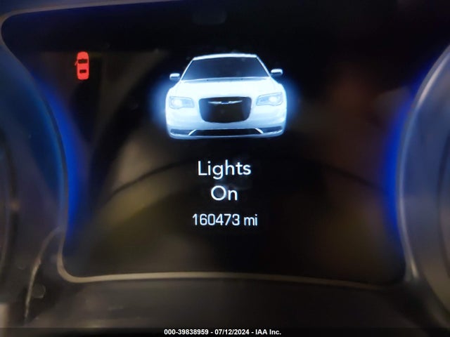 2C3CCARG9JH228980 Chrysler 300 Touring L Awd