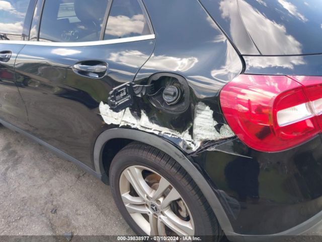 WDCTG4GB1FJ174812 Mercedes-Benz Gla 250 4matic