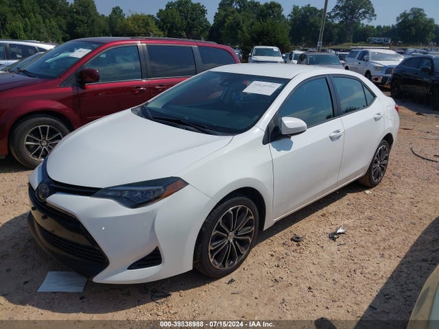 Toyota COROLLA LE 2018 2T1BURHEXJC969023 Image 2