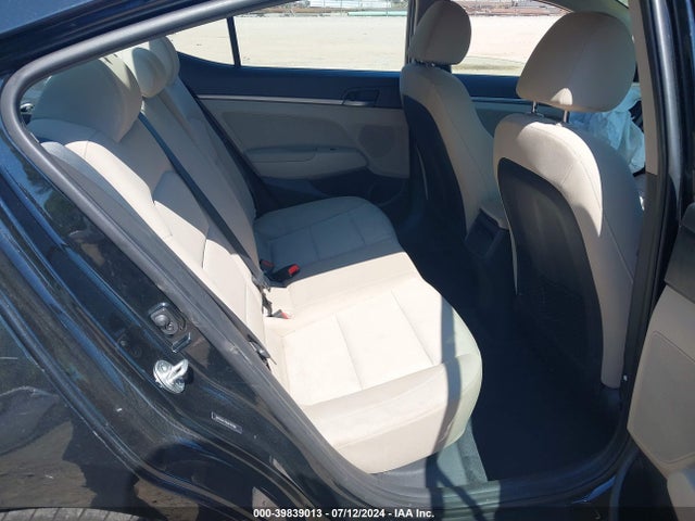 Hyundai Elantra Value Edition 2017 5NPD84LF6HH191861 Image 8