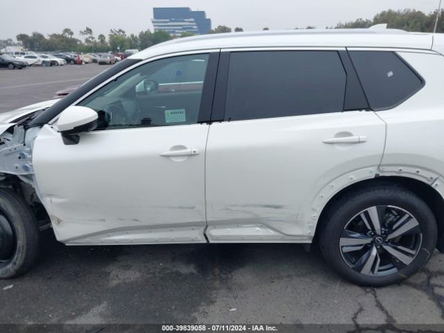 5N1BT3CA9PC829160 Nissan Rogue Sl Fwd