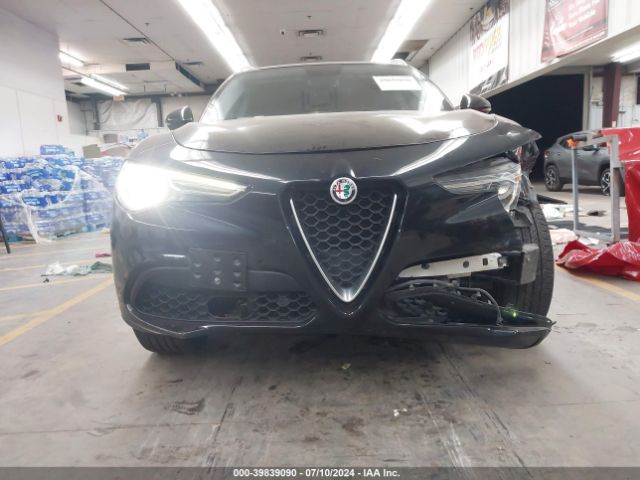 ZASFAKAN2J7B73256 Alfa Romeo Stelvio Awd