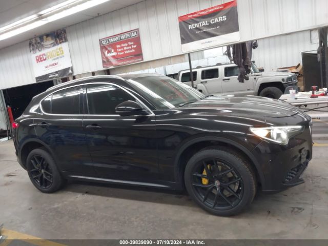 ZASFAKAN2J7B73256 Alfa Romeo Stelvio Awd