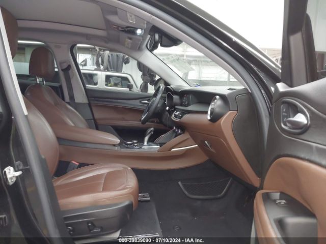 ZASFAKAN2J7B73256 Alfa Romeo Stelvio Awd