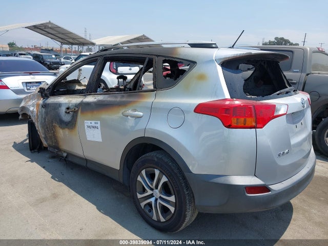 Toyota RAV4 LE 2014 JTMZFREV7EJ023873 Image 3