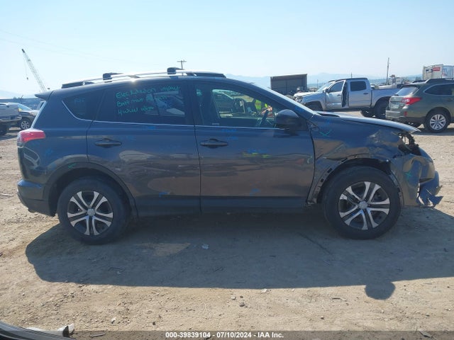 Toyota RAV4 LE 2016 JTMBFREV6GD188980 Image 14