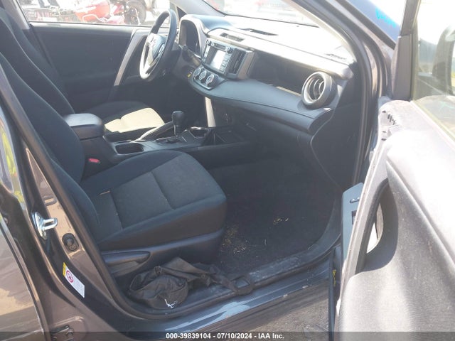 Toyota RAV4 LE 2016 JTMBFREV6GD188980 Image 5