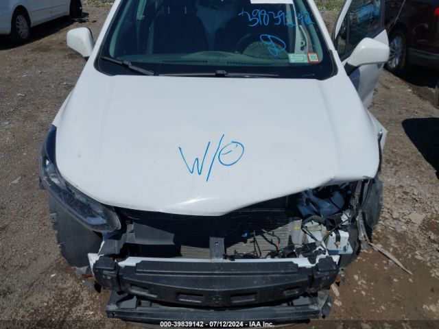 3GNCJKSB4KL226446 Chevrolet TRAX LS