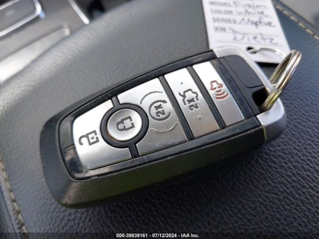 3FA6P0HD1JR255003 Ford FUSION SE